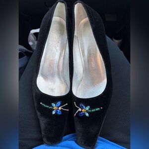 Vintage black velvet heels